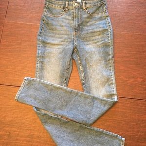 Long blue jeans no holes